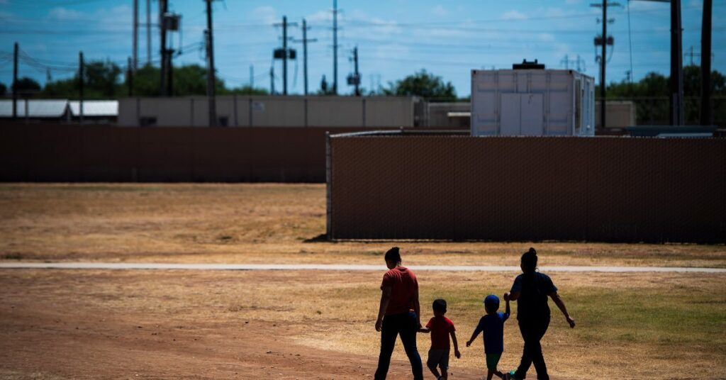 The Long-Lasting Trauma of Family Detention Centers 