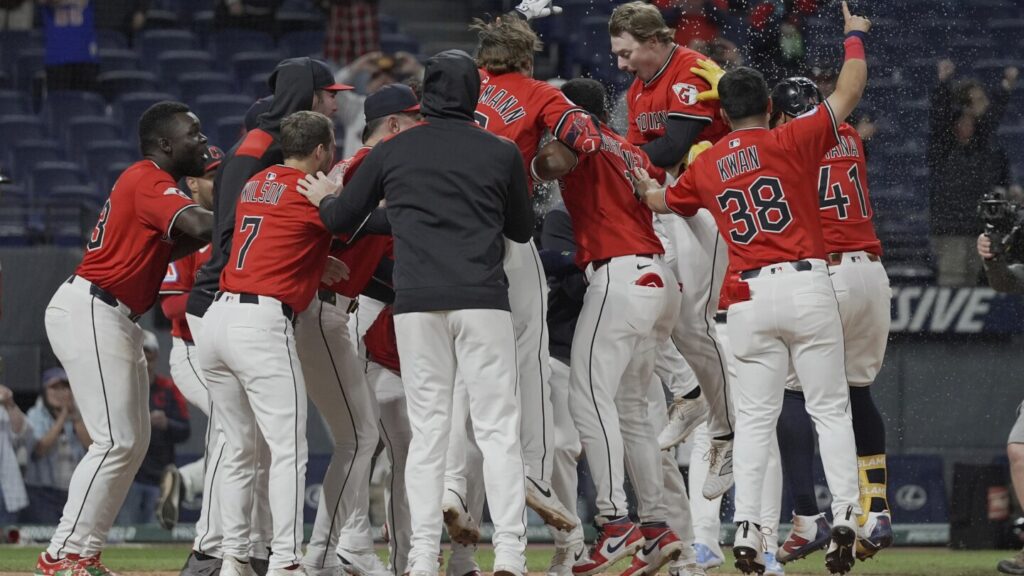 Kyle Manzardo’s homer in the 9th inning propels Guardians to 2-1 victory over Twins