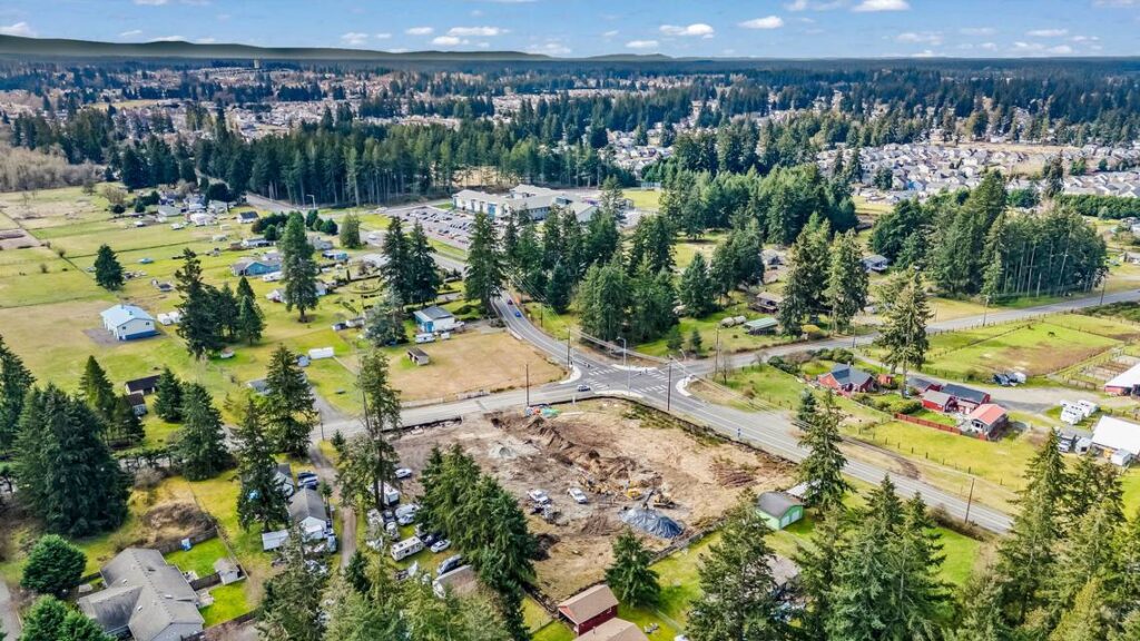 Big garages, smart home tech part of homebuilder’s next Pierce County project