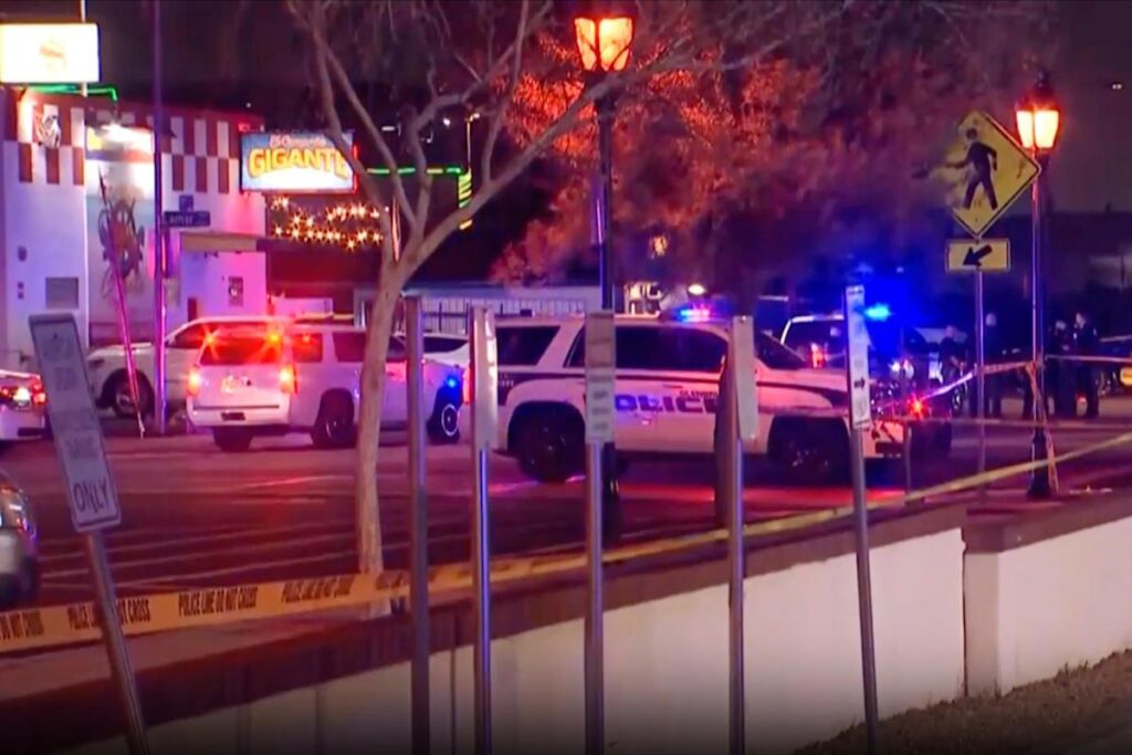 3 dead, 5 hurt in shooting at Arizona steakhouse, police say