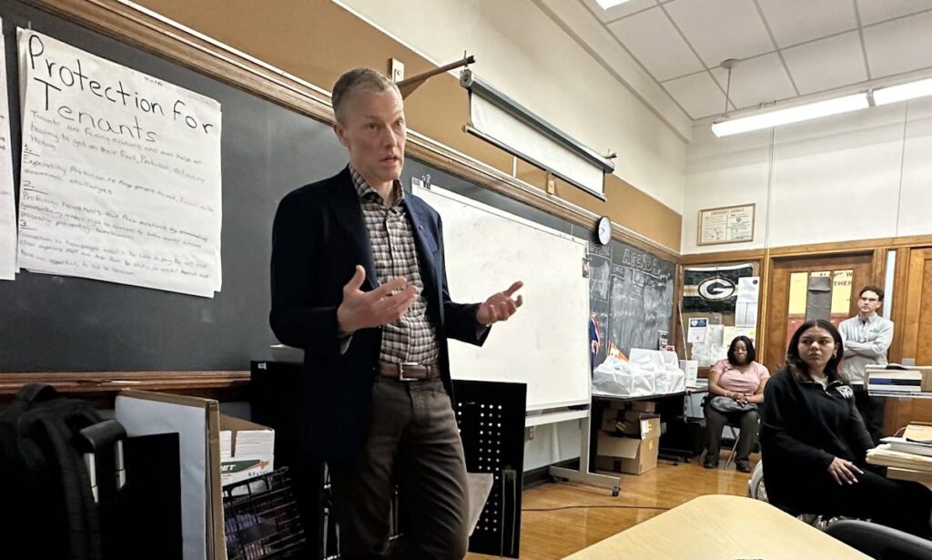 Matt Desmond, author of ‘Evicted,’ urges Milwaukee high schoolers to speak up about housing crisis