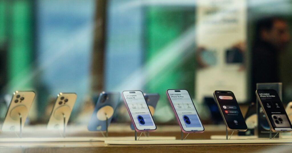 Trump Threatens 25% Tariff on iPhones. Will It Raise Prices?