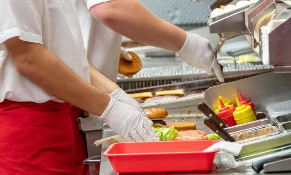 Nevada Teachers, Students Push to Restrict Late Work Hours for Teens on School Nights