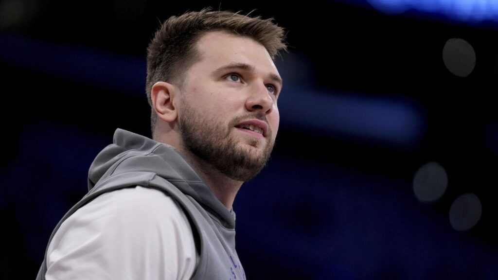 Luka Doncic donates entire cost of restoring vandalized Kobe Bryant mural in downtown Los Angeles
