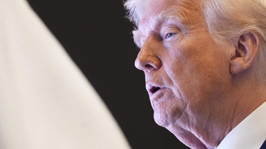 Trump asks Supreme Court to allow government downsizing plans to proceed