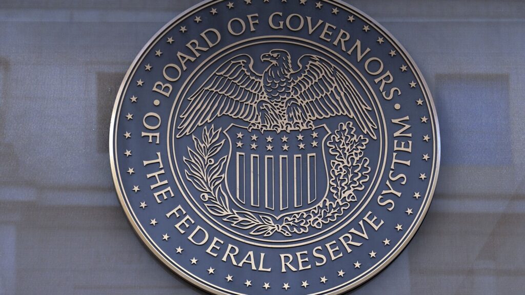 Federal Reserve official sees signs of slowing economy but not ready to cut rates