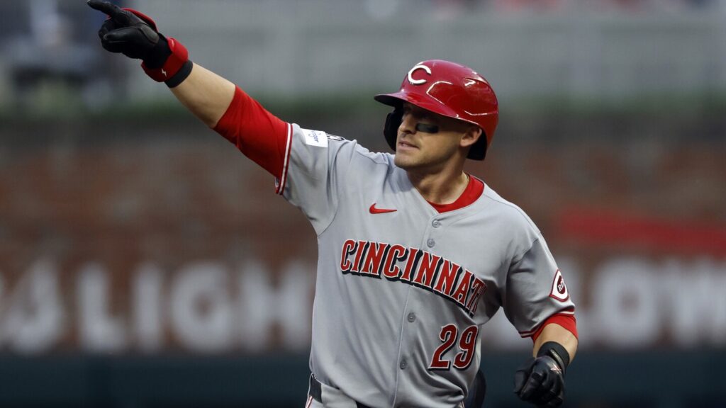 Friedl hits 2 homers as Reds overcome Greene’s groin injury to beat Braves 4-3 and end 4-game skid