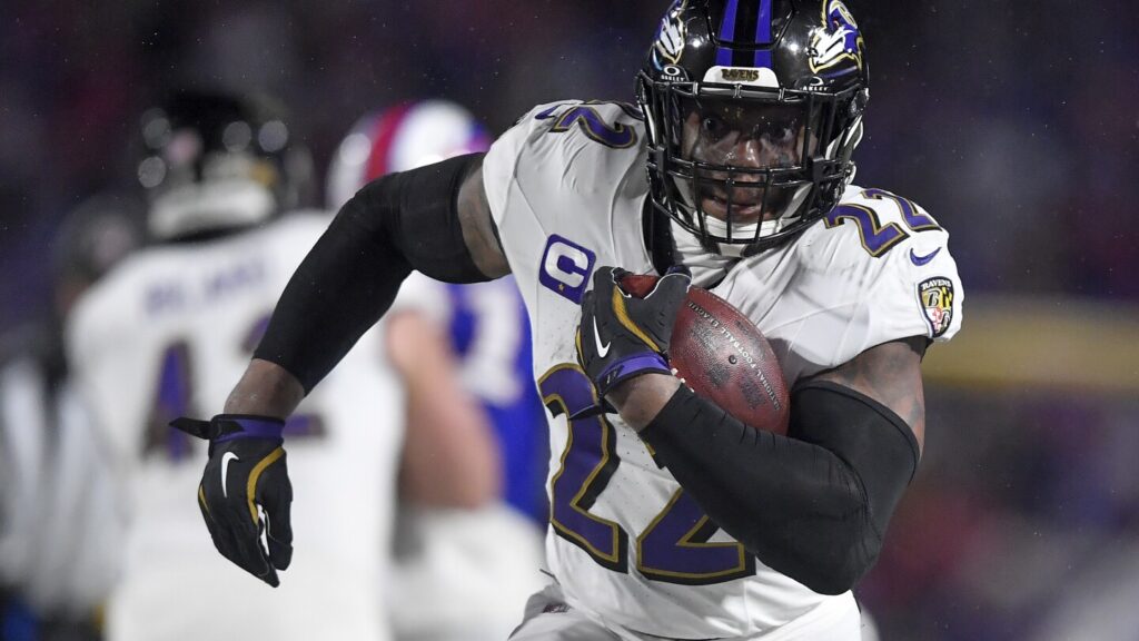 Ravens reach 2-year,  million extension with running back Derrick Henry, AP source says
