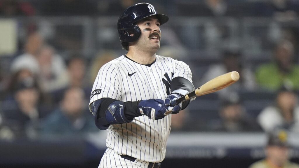 Wells’ grand slam gives him 5 RBIs in 10-run 7th inning as Yankees beat Padres 12-3