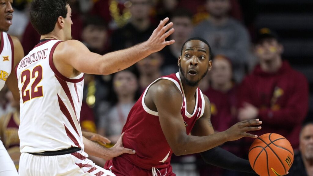 IU Indianapolis hires Ben Howlett as coach following his dominant run at Division II West Liberty