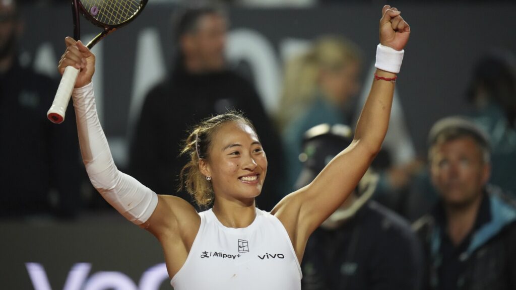 Zheng Qinwen ousts No. 1 Aryna Sabalenka to reach Italian Open semifinals vs. Coco Gauff