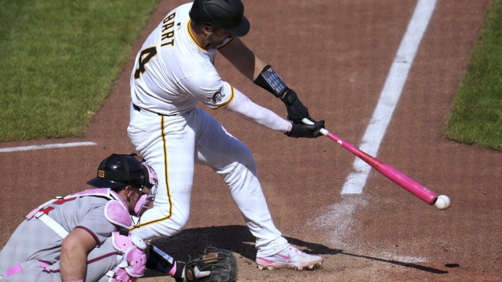 Joey Bart’s hard ground ball in the bottom of the ninth inning gives Pirates a 4-3 win over Braves
