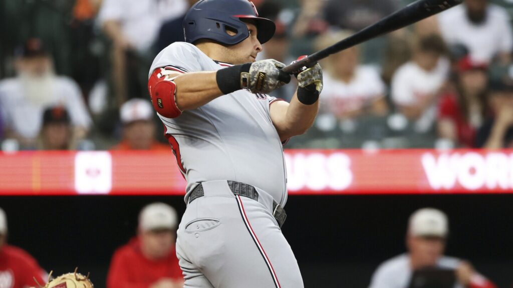 Lowe and Wood hit HRs before Tena scores in 9th to lead Nationals past Orioles 4-3