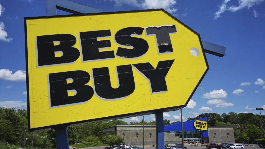 Best Buy cuts its annual profit and sales outlook as it wrestles with tariffs