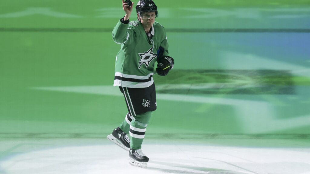 Another hat trick by a Finnish player Dallas got in a trade. This time, it’s Granlund