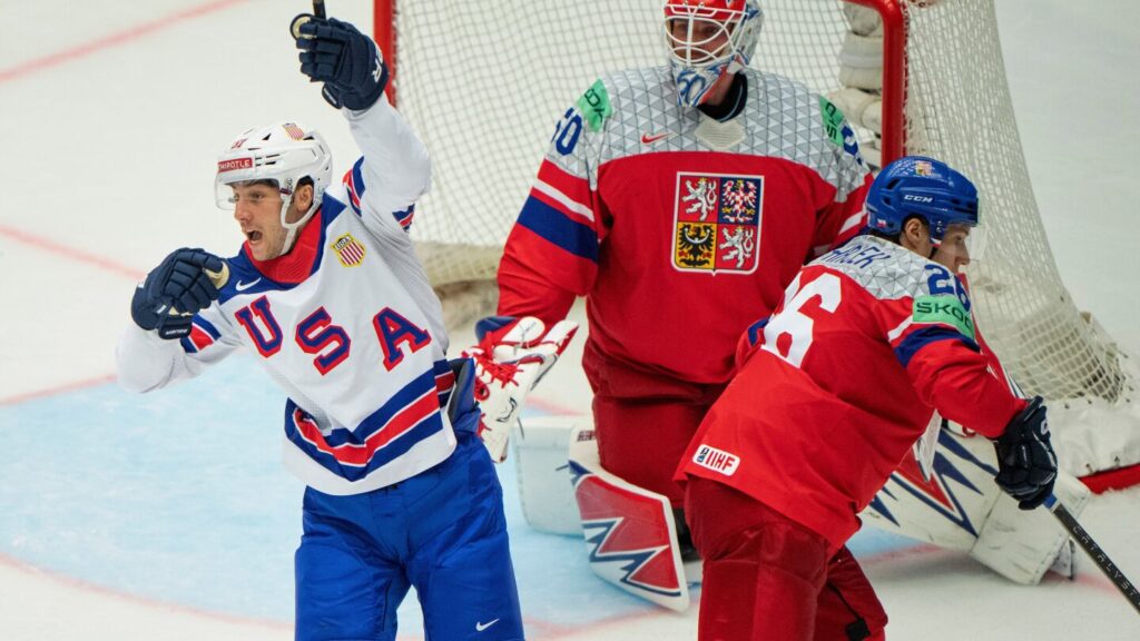 Nazar rallies US past Czechs to play Finland at quarters at ice hockey worlds, Canada tops Sweden