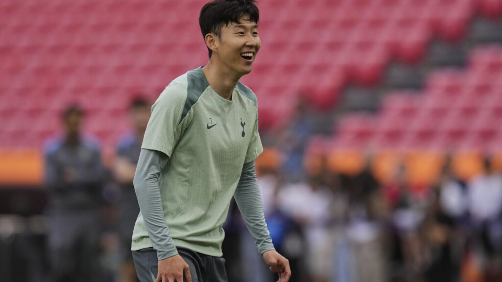 Son looking to win 1st title and emulate former Tottenham teammate Kane