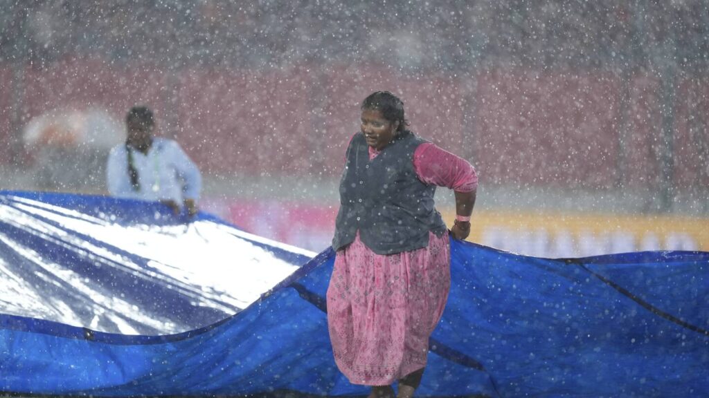 Rain ends Hyderabad’s slim hope of qualifying for IPL playoffs