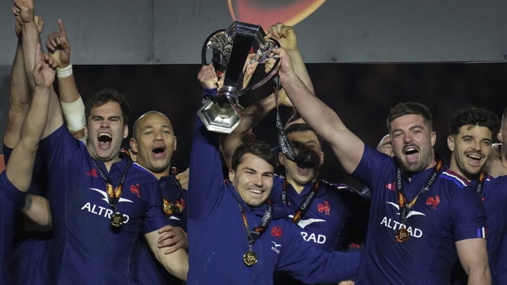 Six Nations gets an unusual Thursday start next year when France hosts Ireland