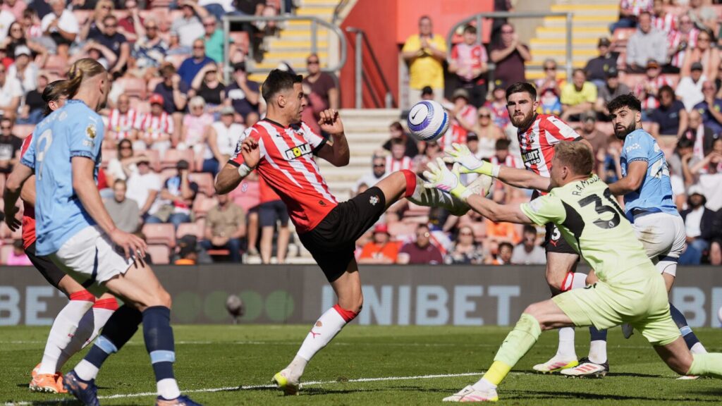 Southampton avoids unwanted points record in Premier League