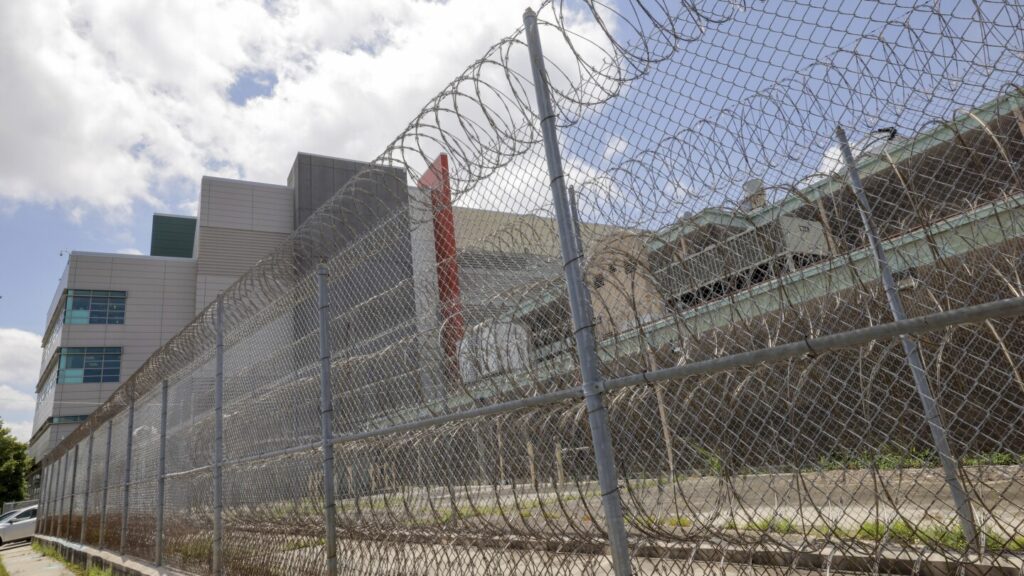 Reward increased for capture of escaped New Orleans inmates as 7 remain on the lam
