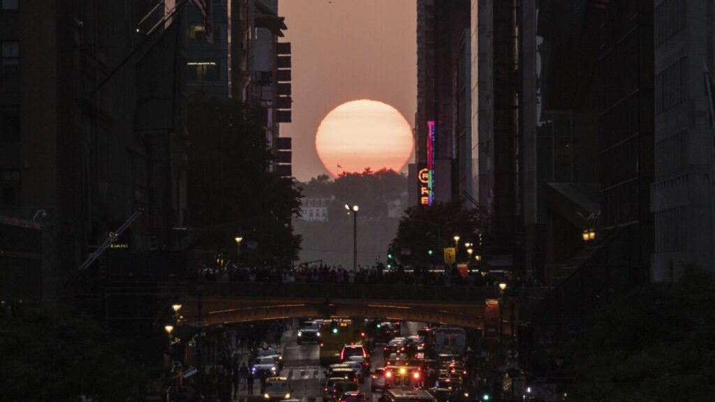 What is Manhattanhenge and when can you see it?