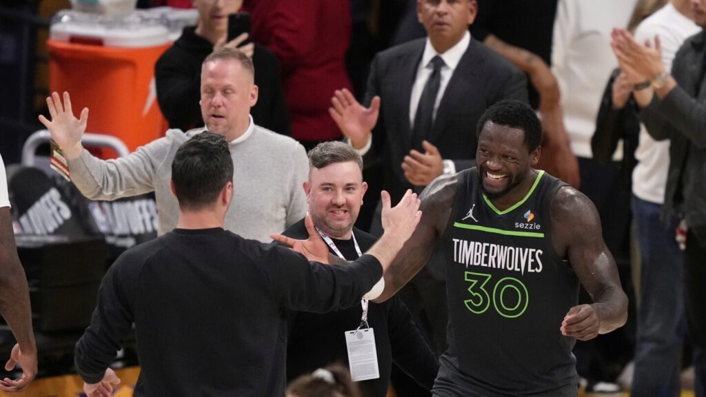 Preview capsule for the Minnesota-Golden State Western Conference semifinal playoff series