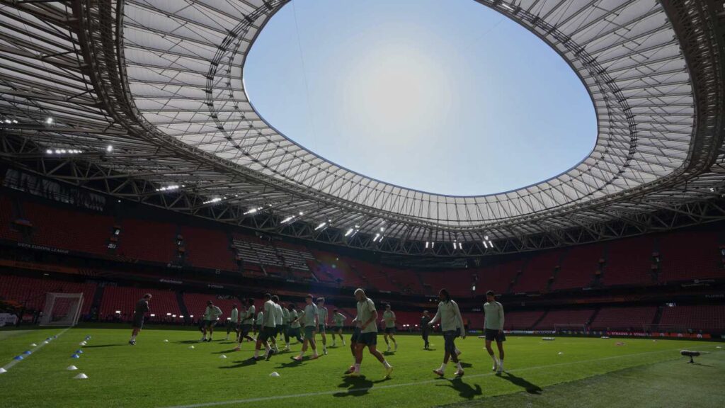 Europa League final: It’s all or nothing for Man United and Tottenham