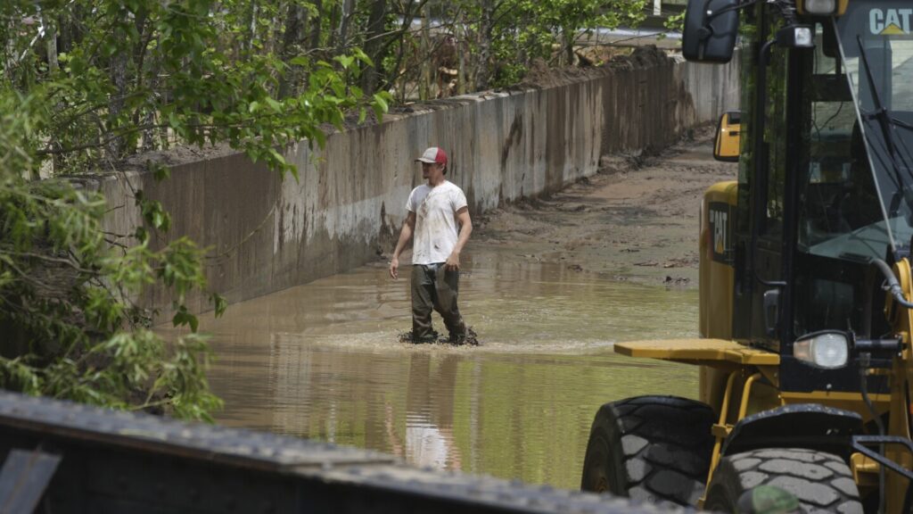 FEMA to shift more disaster recovery duties to states, acting chief says