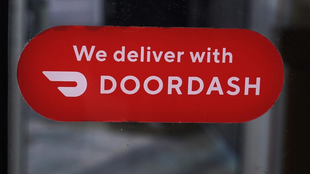 DoorDash delivery driver pleads guilty to stealing .5 million in deliveries scam