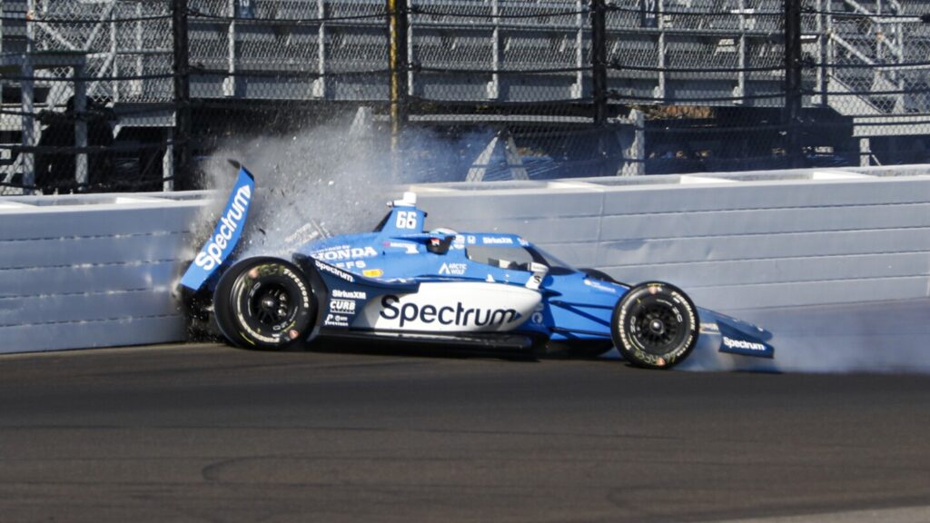 Herta, Armstrong clear to drive after crashes as teams race to ready backup cars at Indy qualifying