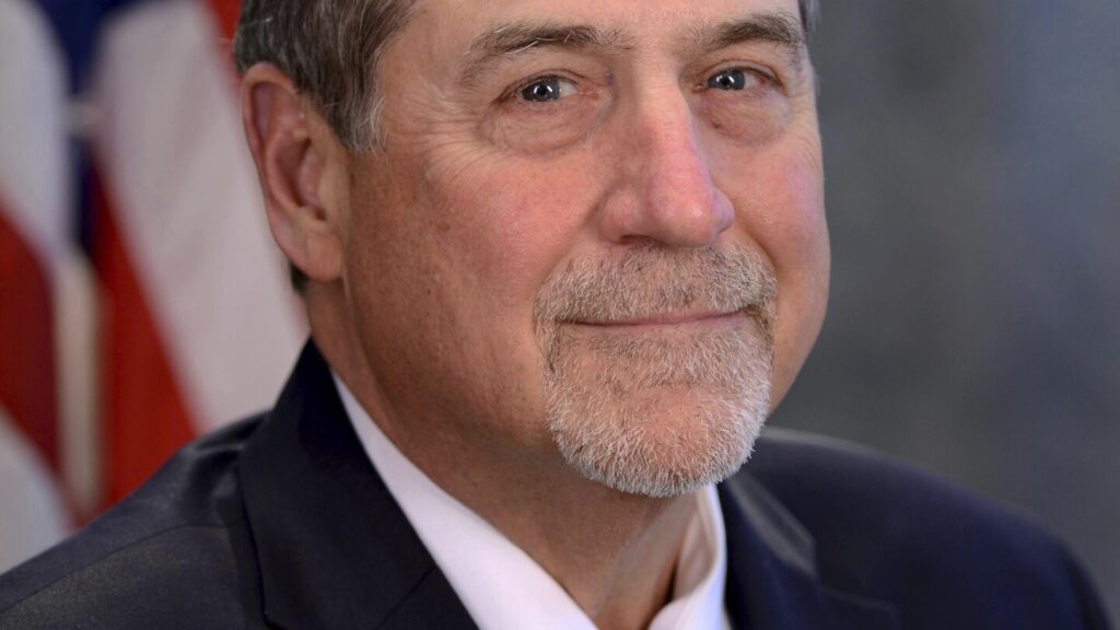 Former US Census Bureau director John Thompson, who guided preparations for 2020 head count, dies
