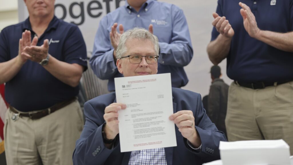 First US utility seeks permit for a small nuclear reactor