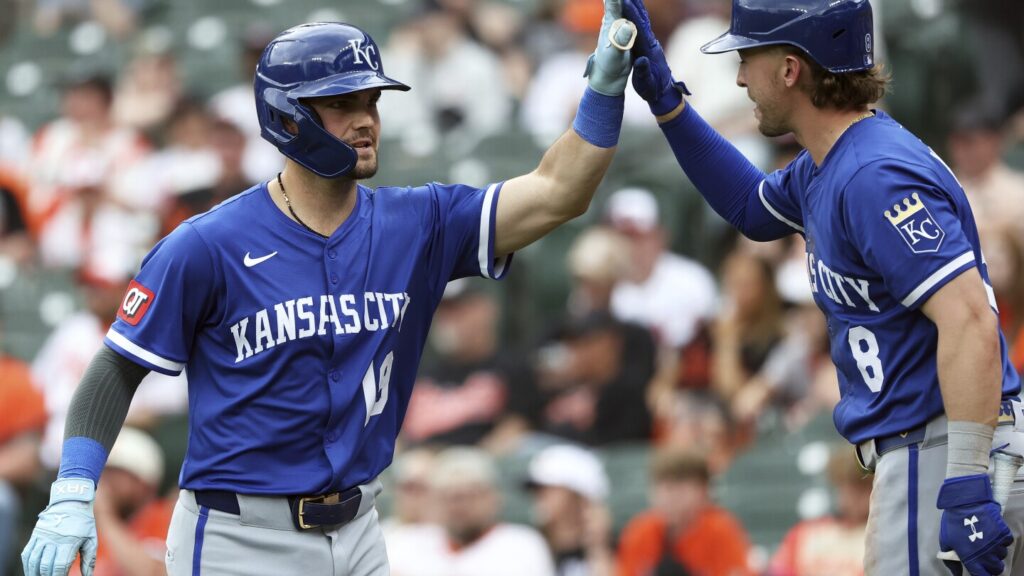 Royals power up with team-record 7 HRs vs Orioles