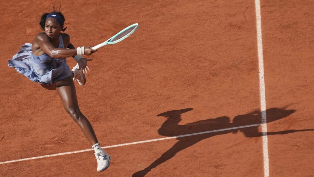 Coco Gauff is in the French Open’s 4th round for 5th time