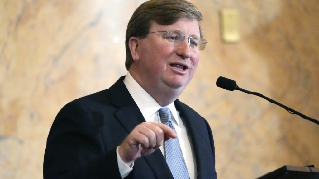 Mississippi governor calling lawmakers into special session to seek a budget deal