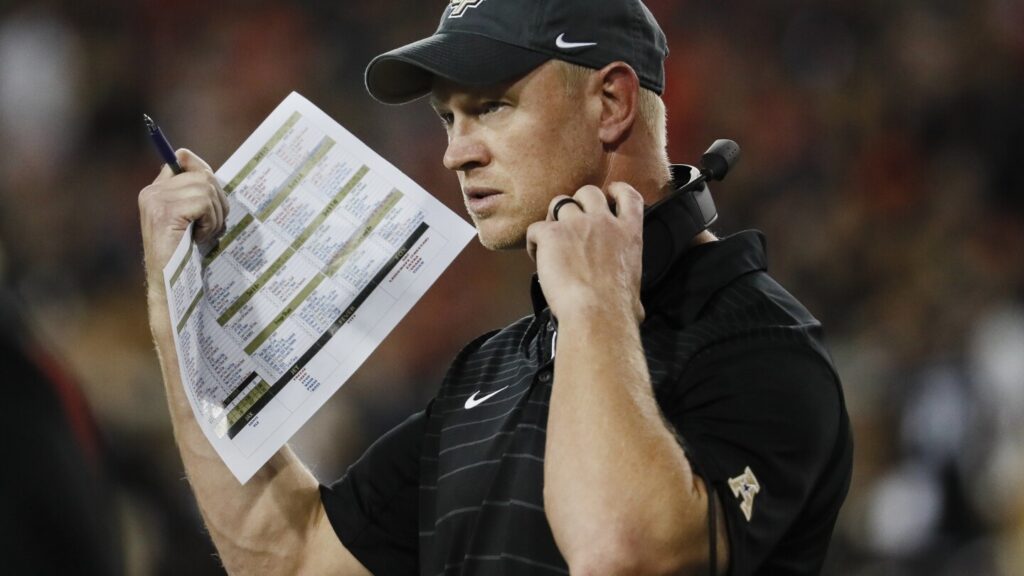 Scott Frost’s return to UCF earns him a five-year contract valued at .1M; starting salary .9M