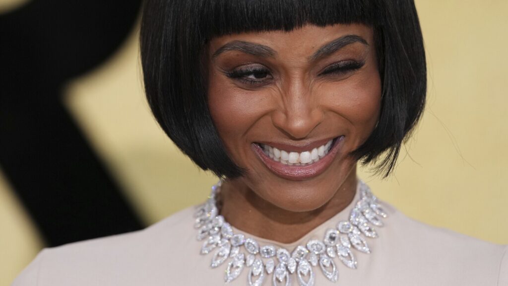 Stars convene for amfAR gala to raise millions for AIDS research