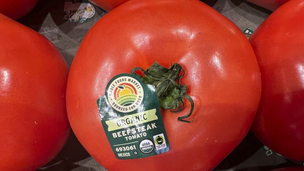 Amid Cinco de Mayo celebrations, a tax on Mexican tomatoes looms