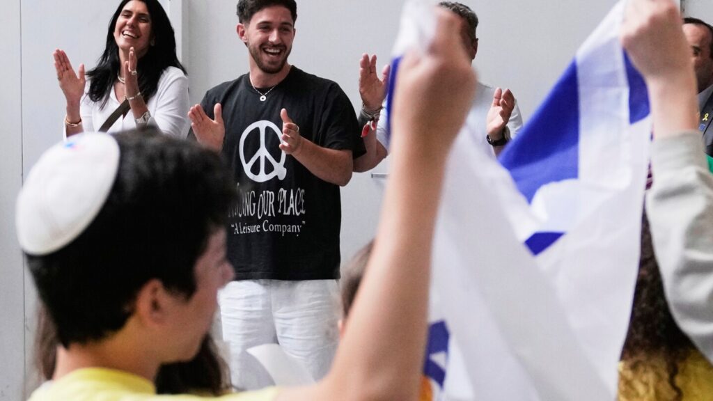 Former Israeli hostage visits Boston to raise awareness of those still held in Gaza