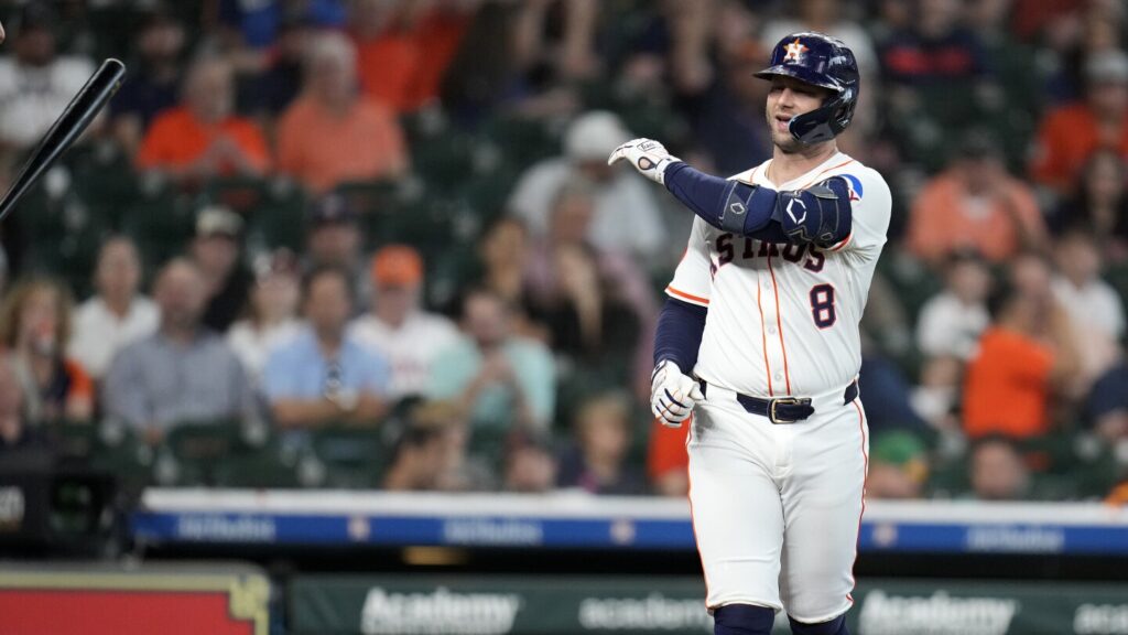 Houston’s Christian Walker exits game after being hit by 96 mph pitch