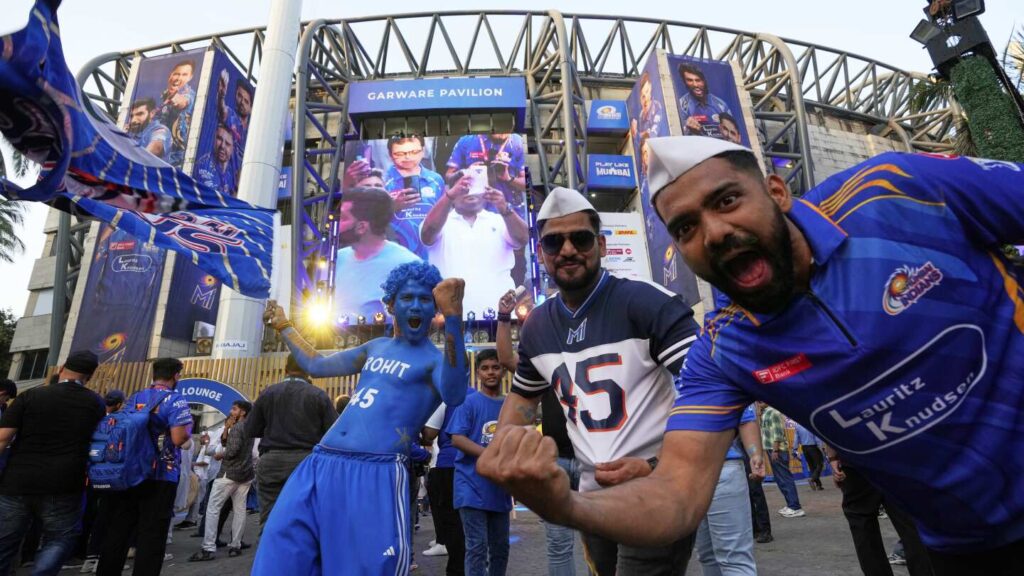 AP PHOTOS: In cricket-crazy India, the Indian Premier League is a reason to celebrate