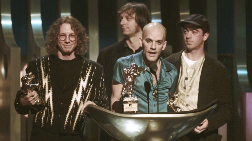 R.E.M. rereleases ‘Radio Free Europe’ single to benefit threatened service