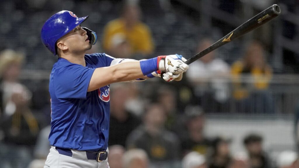 Seiya Suzuki falls a single short of the cycle, Cubs go deep four times in 9-0 rout of Pirates