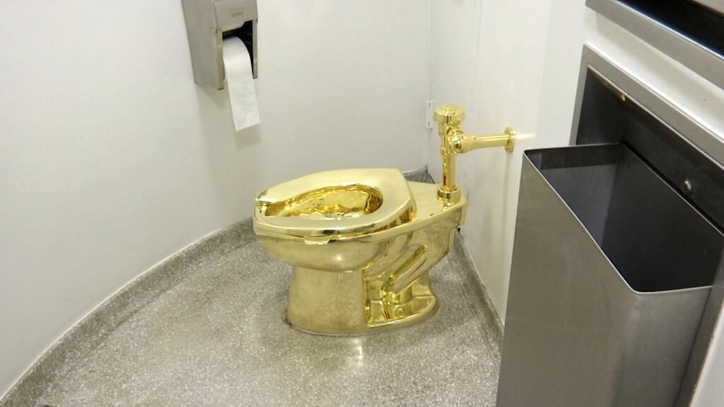 Man who tried to sell .4m gold toilet stolen from English country house is spared jail