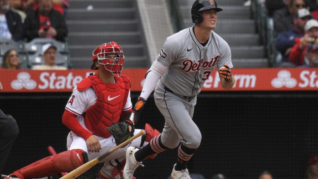 Sweeney and Carpenter each homer and combine to drive in 11 as Tigers pound Angels 13-1