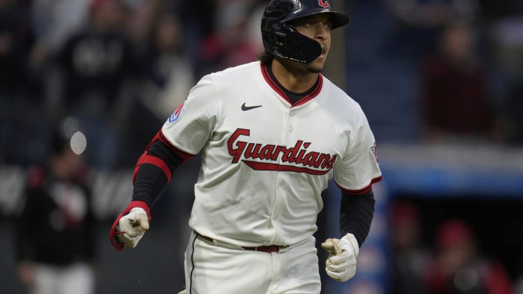 Bo Naylor hits 3-run homer, closer Emmanuel Clase gets save in Guardians’ 4-2 win over Twins