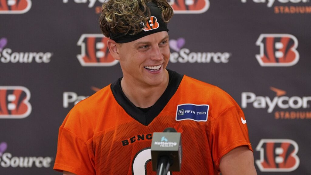 Bengals’ Joe Burrow credits Peyton Manning for his involvement in Netflix’s ‘Quarterback’ series