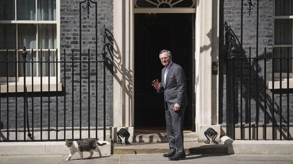 The new US ambassador meets Starmer after Trump urges the UK to drill for more oil