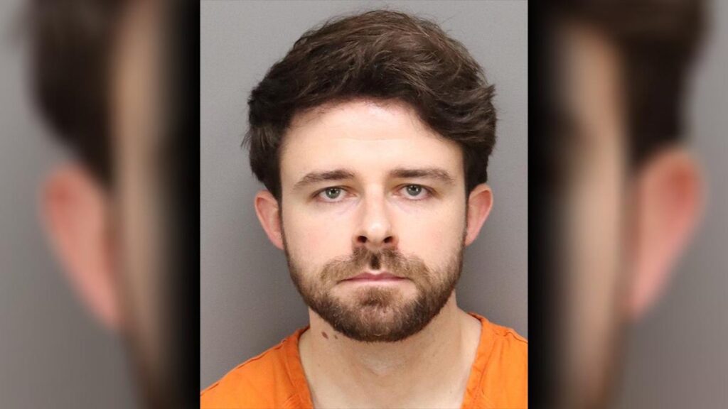 Ex-Gold & Diamond Source employee accused of stealing 0K worth of high-end watches from store
